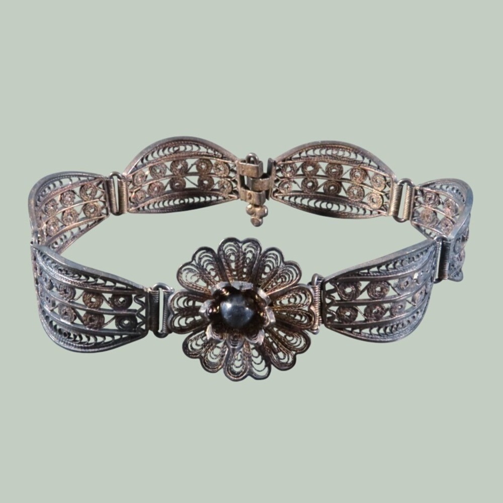 Antique Vtg Sterling Silver CANNETILLE FILIGREE Flower Panel Link Bracelet DARK